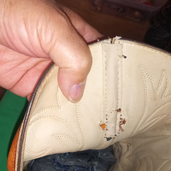 Dingo Brown Western Cowboy Boots - Picture 14 of 16